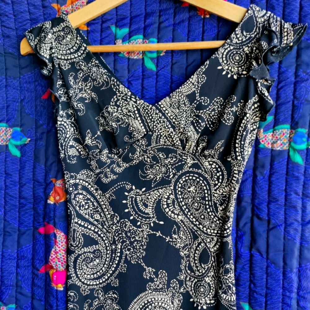 Dress - Picture 5 of 6
